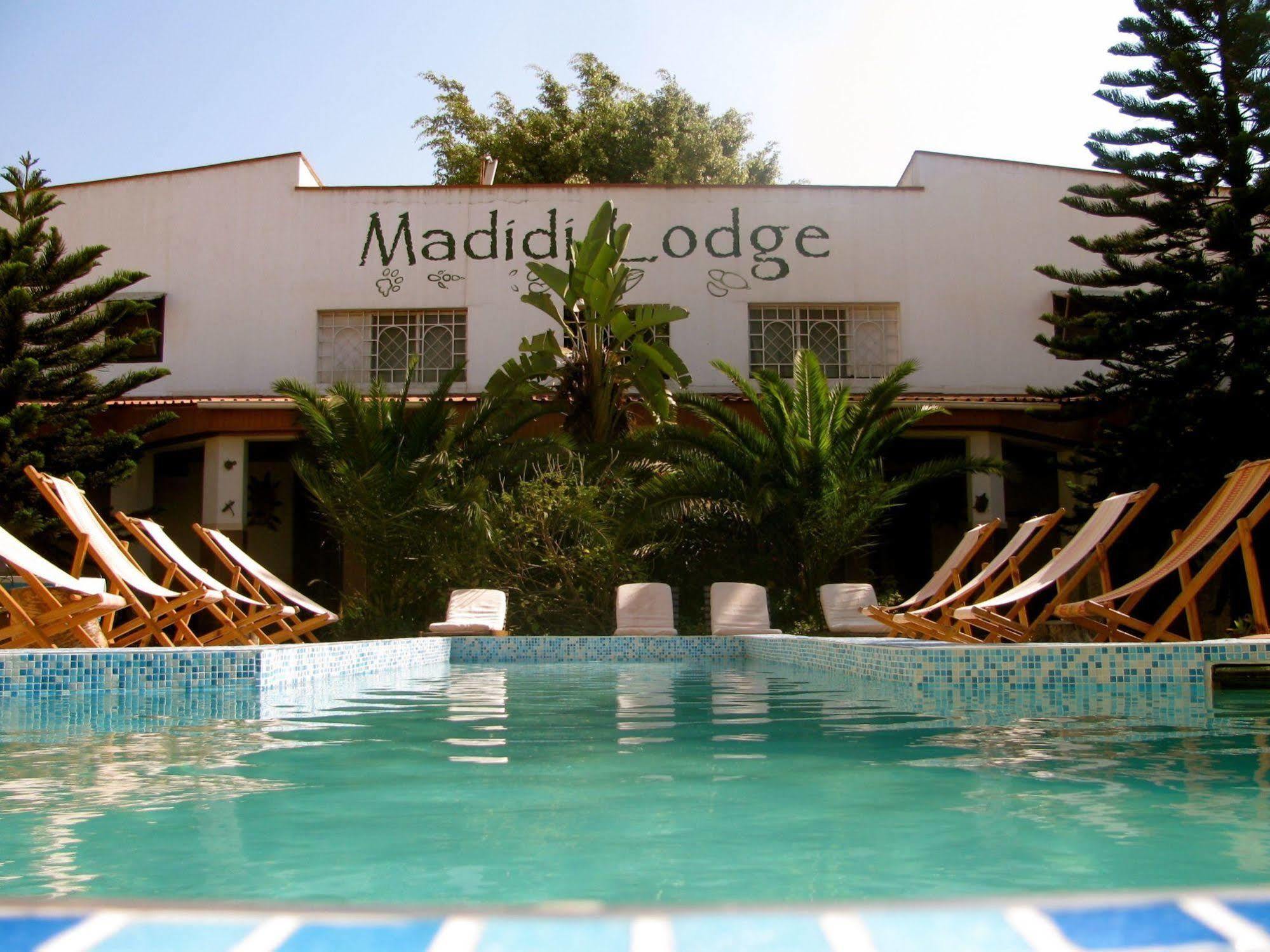 Madidi Lodge Lilongwe Esterno foto
