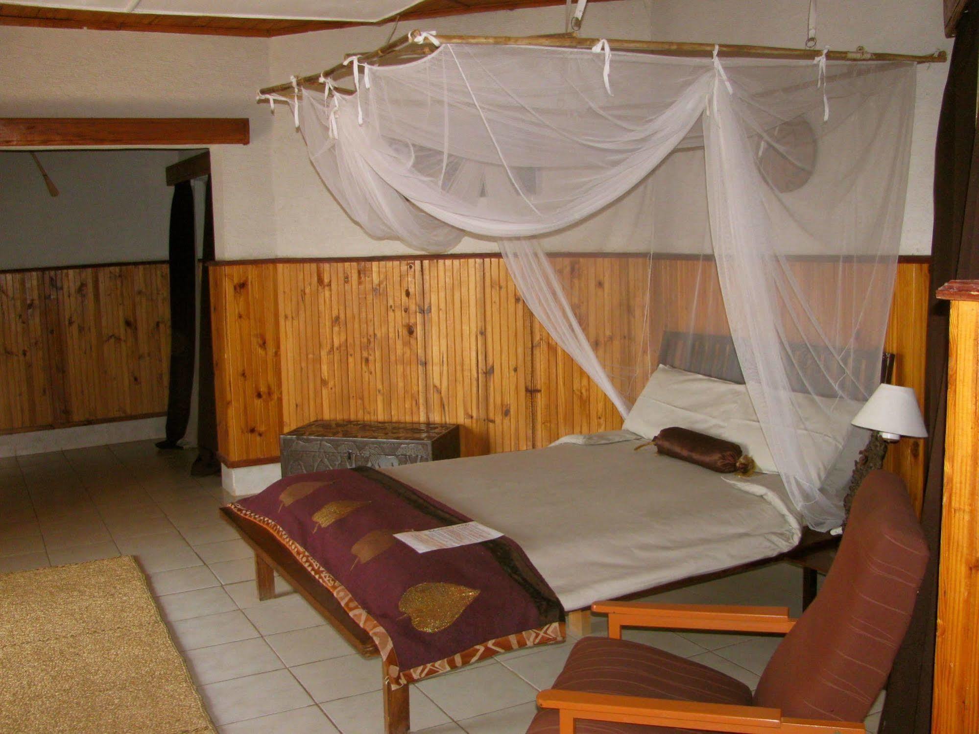 Madidi Lodge Lilongwe Esterno foto